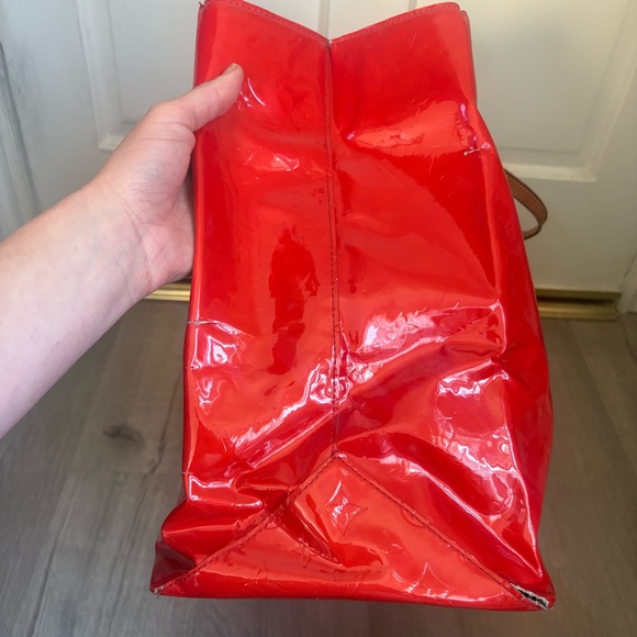 Louis Vuitton GM Reade Red Tote Bag with Tan Handles - Picture 5 of 15